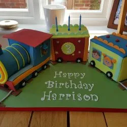 train cake